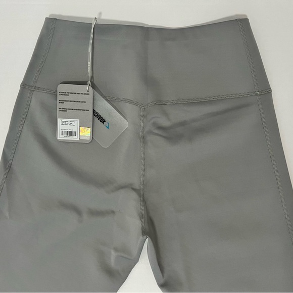 Gymshark Reversible Set - Picture 7 of 9